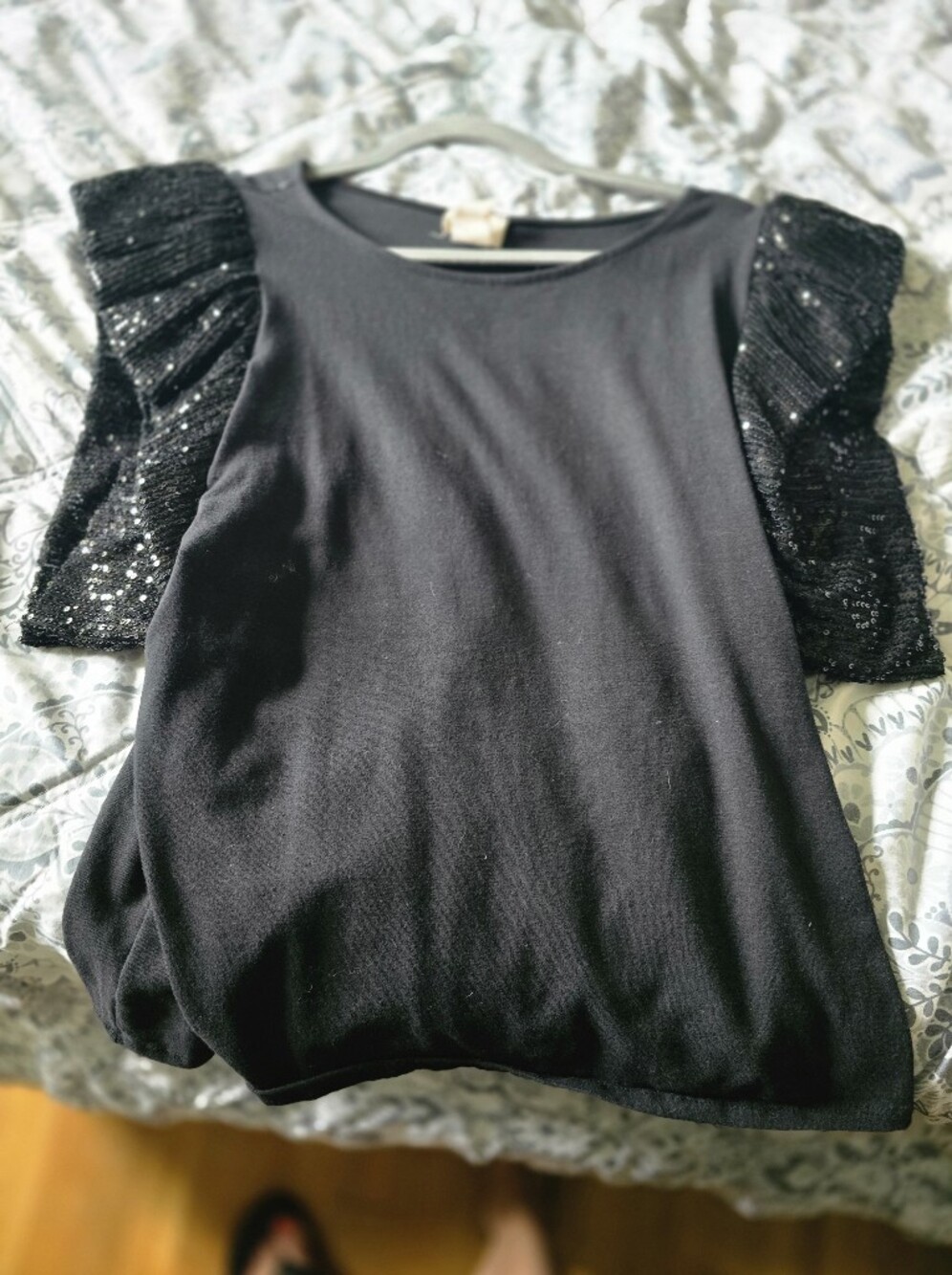 BiBi -Black Sequin Sleeve Women's Top-Large